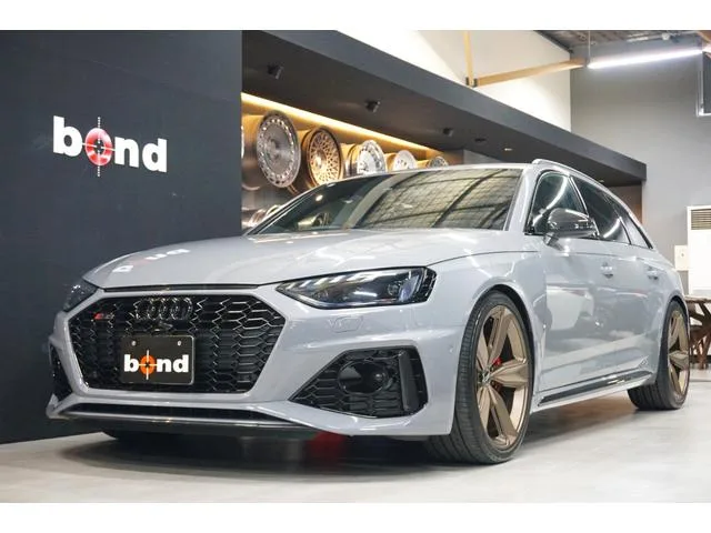 Audi RS4 AVANT 2021 из Японии — купить под ключ