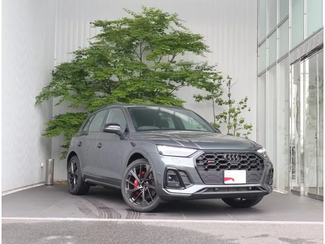 Audi SQ5 2025 из Японии — купить под ключ