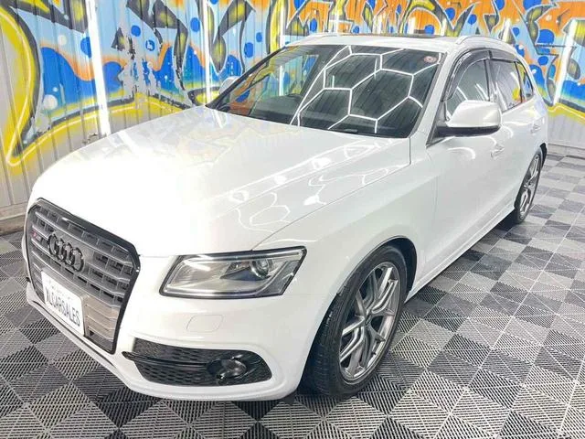 Audi SQ5 2014 из Японии — купить под ключ