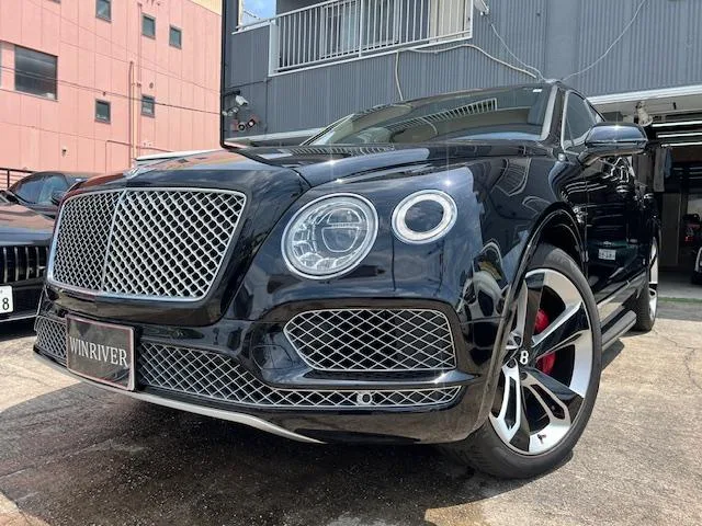 Bentley BENTAYGA 2018 из Японии — купить под ключ