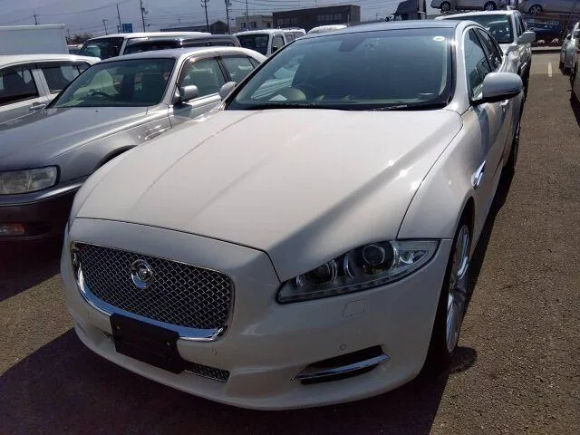 Jaguar XJ 2010 из Японии — купить под ключ