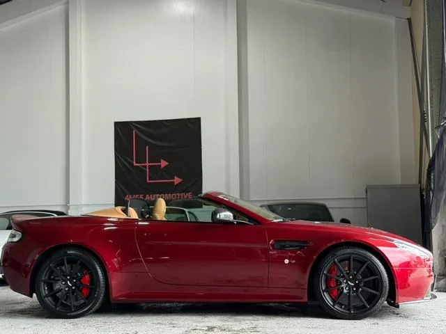 Aston Martin V12 VANTAGE 2016 из Японии — купить под ключ