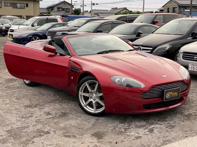 Aston Martin V8 VANTAGE 2010 из Японии — купить под ключ