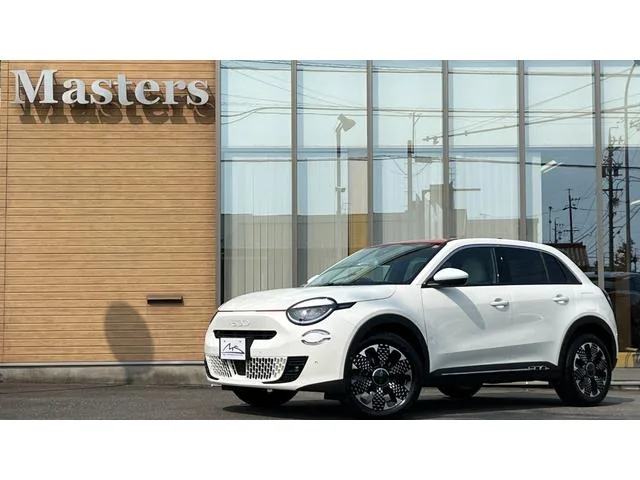 Fiat 600 HYBRID 2025 из Японии — купить под ключ