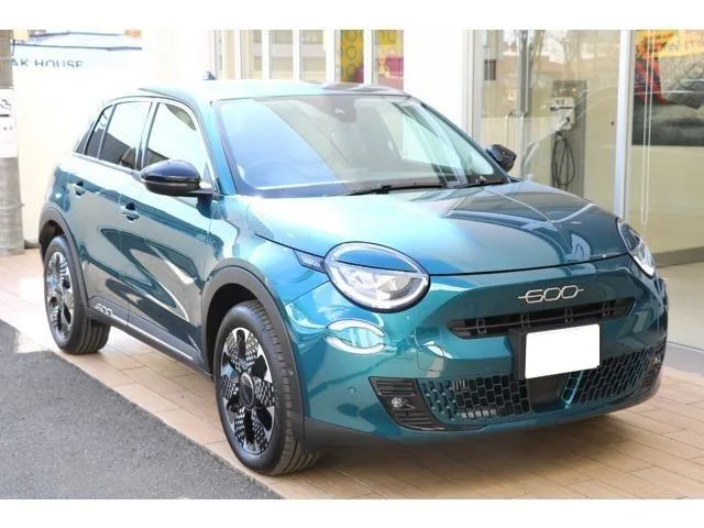 Fiat 600 HYBRID 2025 из Японии — купить под ключ