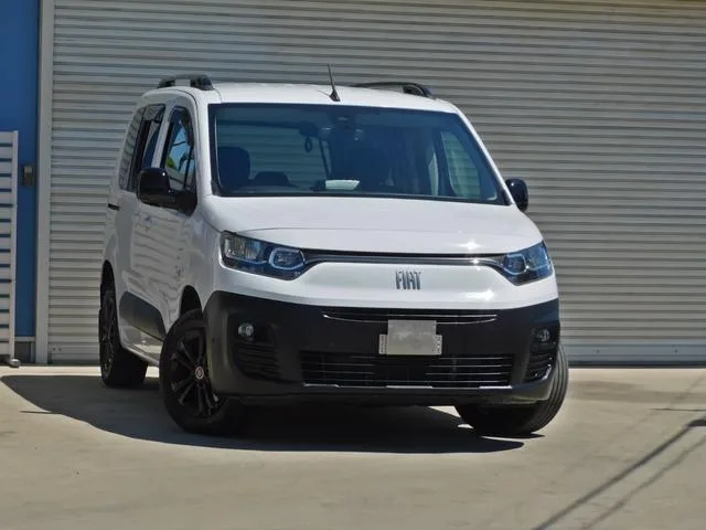Fiat DOBLO 2023 из Японии — купить под ключ