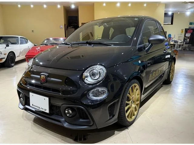 Abarth ABARTH 695 70 ANNIVERSARIO 2024 из Японии — купить под ключ