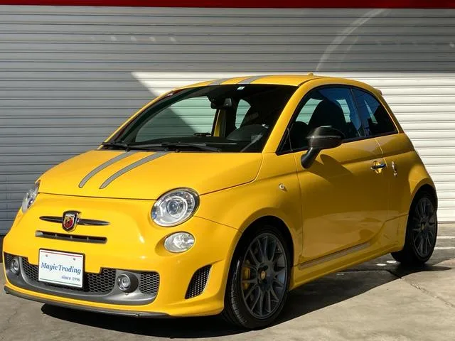 Abarth ABARTH 695 TRIBUTO FERRARI 2011 из Японии — купить под ключ