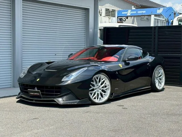 Ferrari F12 BERLINETTA 2013 из Японии — купить под ключ