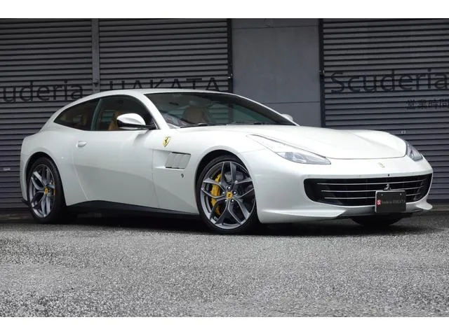 Ferrari GTC4 LUSSO 2018 из Японии — купить под ключ