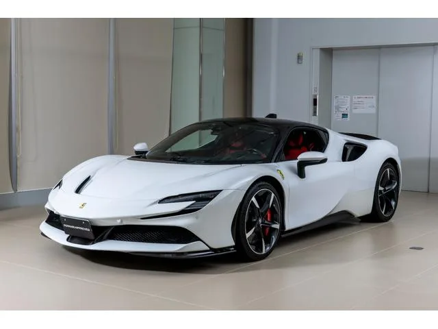 Ferrari SF90 STRADALE 2022 из Японии — купить под ключ