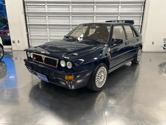 Lancia DELTA 1993 из Японии — купить под ключ