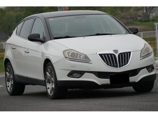 Lancia DELTA 2012 из Японии — купить под ключ