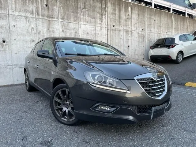 Lancia DELTA 2017 из Японии — купить под ключ