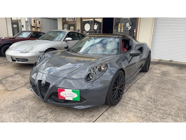 Alfa Romeo 4C 2015 из Японии — купить под ключ