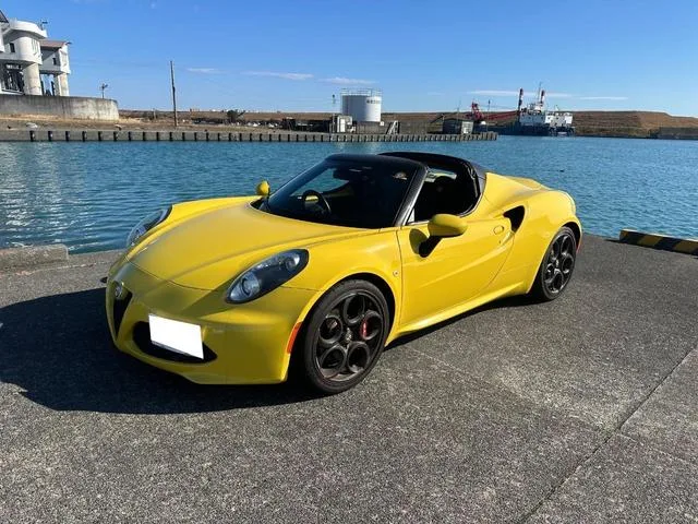 Alfa Romeo 4C SPIDER 2016 из Японии — купить под ключ
