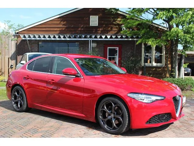 Alfa Romeo GIULIA 2018 из Японии — купить под ключ