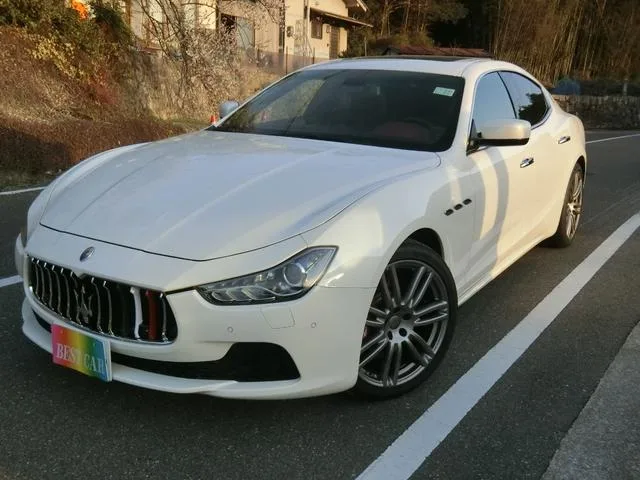 Maserati GHIBLI 2014 из Японии — купить под ключ