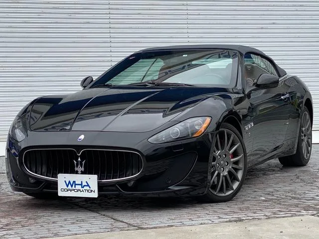 Maserati GRANCABRIO 2012 из Японии — купить под ключ