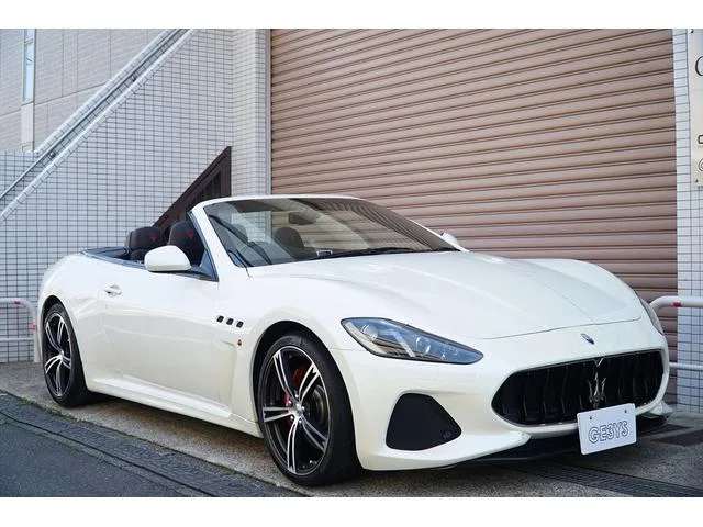 Maserati GRANCABRIO 2018 из Японии — купить под ключ