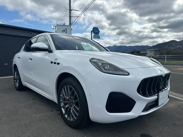 Maserati GRECALE 2023 из Японии — купить под ключ