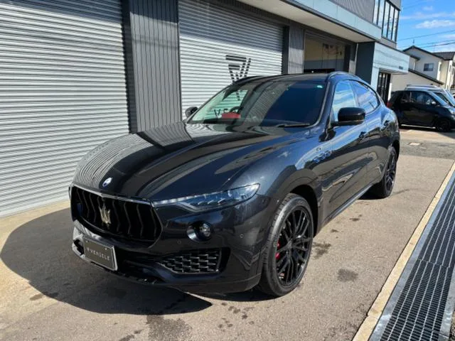 Maserati LEVANTE 2024 из Японии — купить под ключ