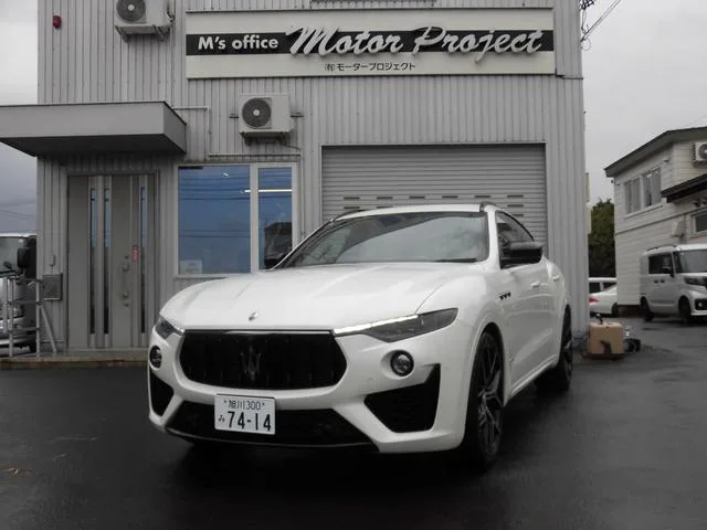 Maserati LEVANTE 2019 из Японии — купить под ключ