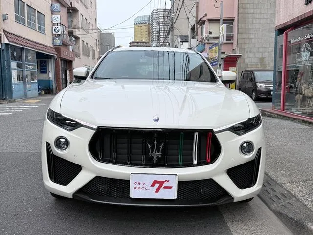 Maserati LEVANTE 2019 из Японии — купить под ключ