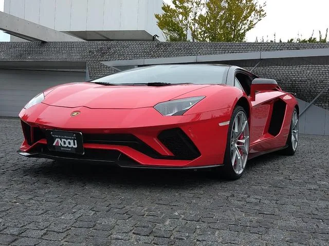 Lamborghini AVENTADOR 2018 из Японии — купить под ключ