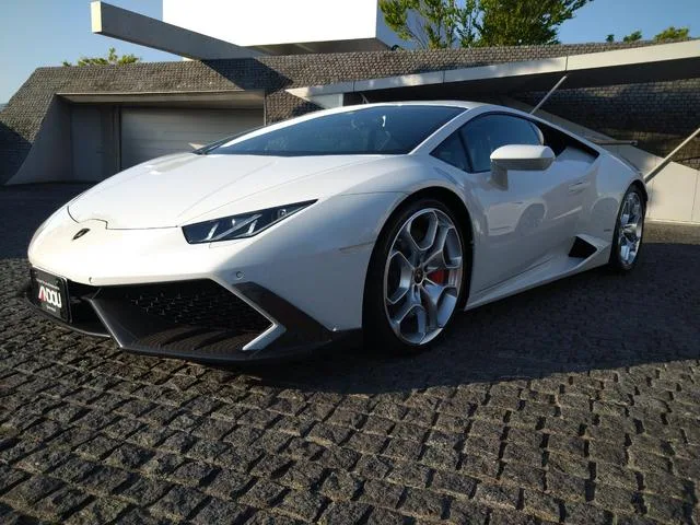 Lamborghini HURACAN 2015 из Японии — купить под ключ