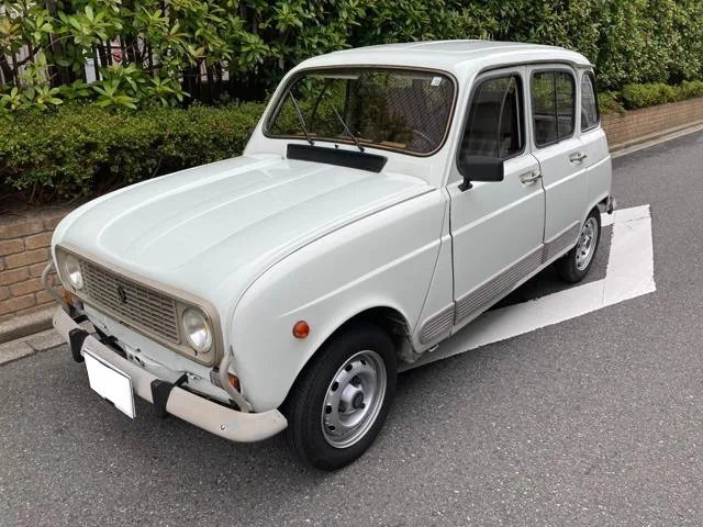 Renault 4 1986 из Японии — купить под ключ
