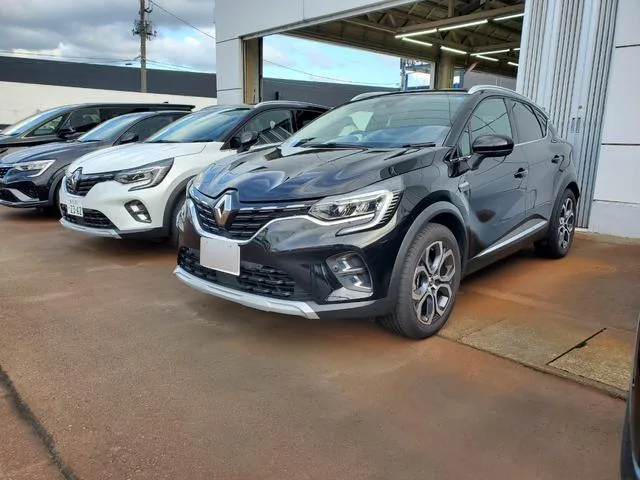 Renault CAPTUR 2024 из Японии — купить под ключ