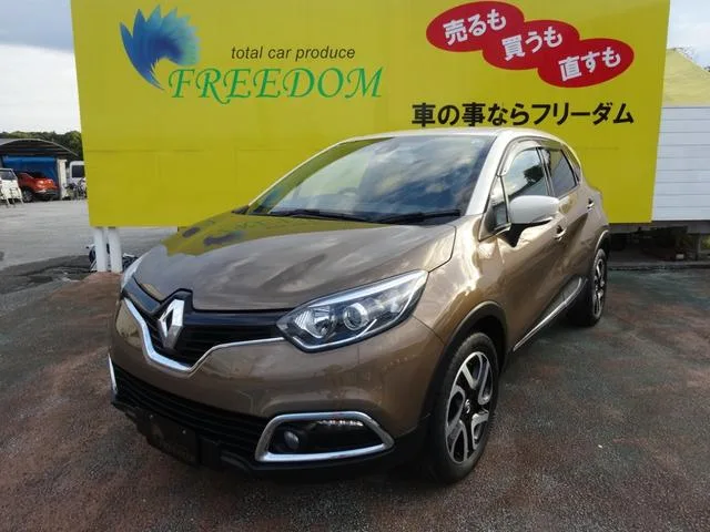 Renault CAPTUR 2017 из Японии — купить под ключ