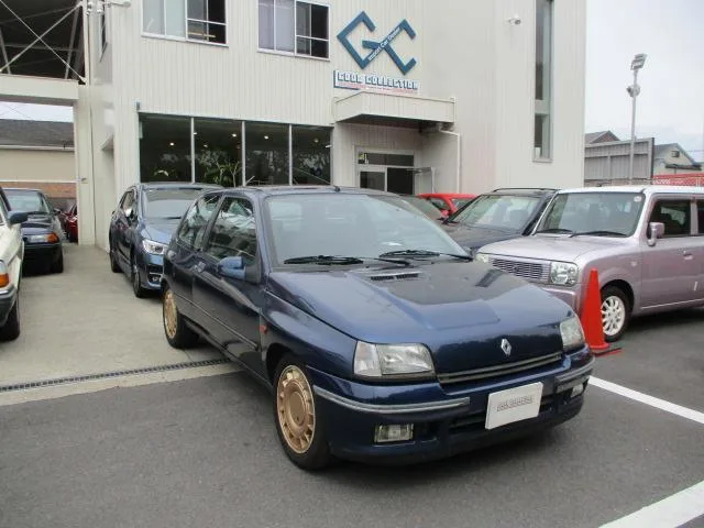 Renault LUTECIA 1992 из Японии — купить под ключ