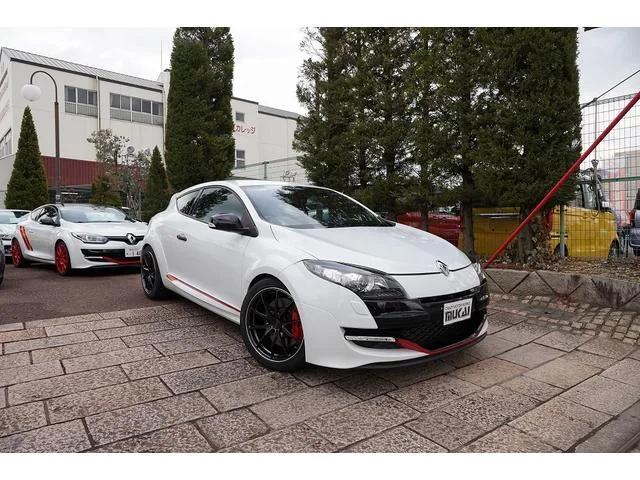 Renault MEGANE 2013 из Японии — купить под ключ