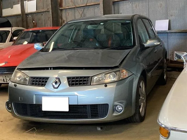 Renault MEGANE 2006 из Японии — купить под ключ