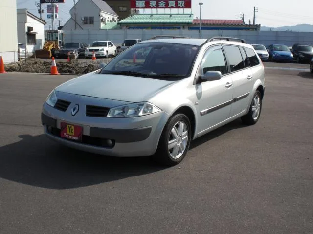 Renault MEGANE 2004 из Японии — купить под ключ