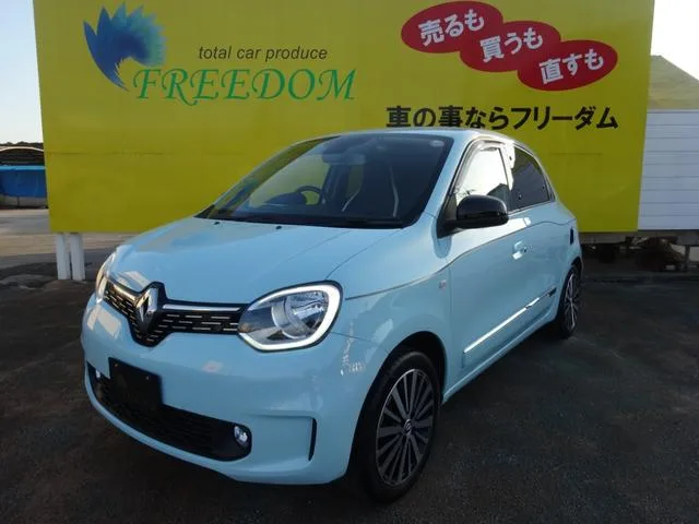 Renault TWINGO 2023 из Японии — купить под ключ