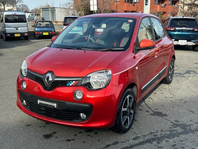 Renault TWINGO 2017 из Японии — купить под ключ