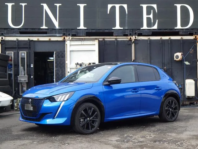 Peugeot E-208 2023 из Японии — купить под ключ