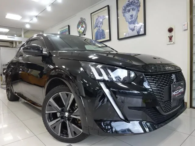 Peugeot E-208 2020 из Японии — купить под ключ