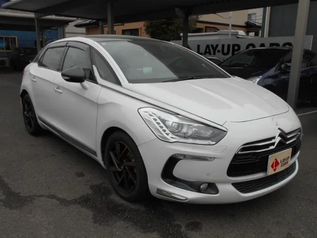 DS Automobiles DS5 2015 из Японии — купить под ключ