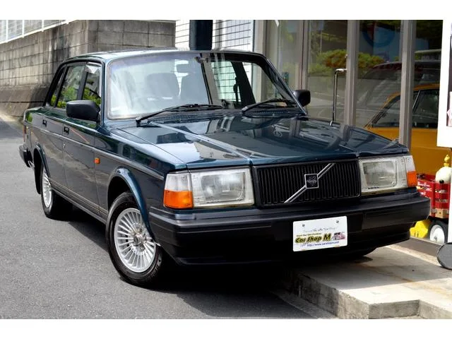 Volvo 240 1993 из Японии — купить под ключ