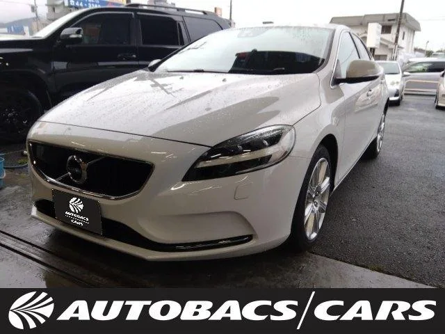 Volvo V40 2017 из Японии — купить под ключ