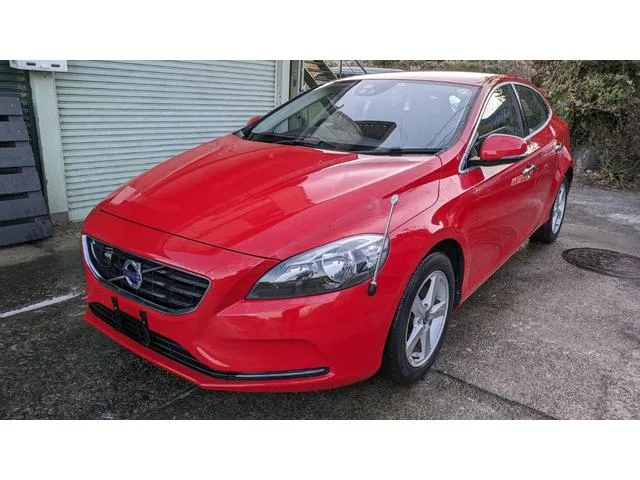 Volvo V40 2013 из Японии — купить под ключ