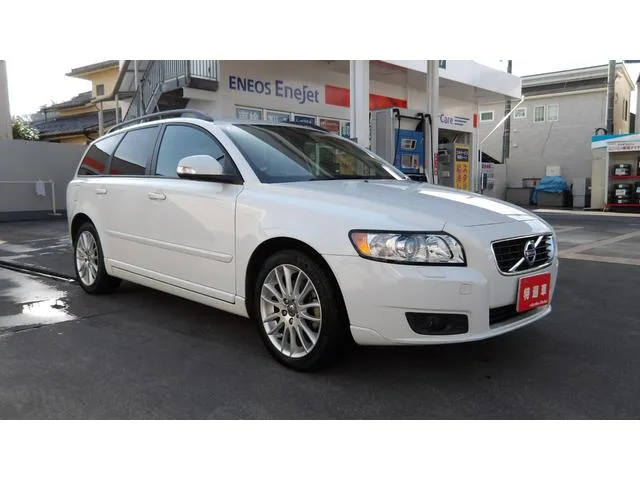 Volvo V50 2011 из Японии — купить под ключ