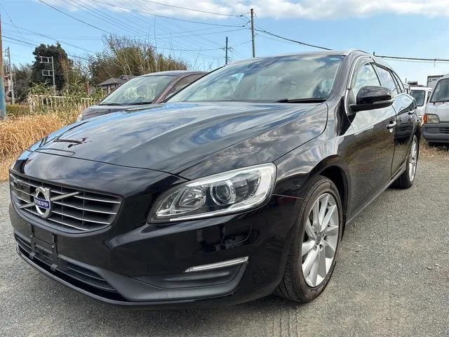 Volvo V60 2015 из Японии — купить под ключ