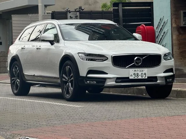 Volvo V90 2018 из Японии — купить под ключ