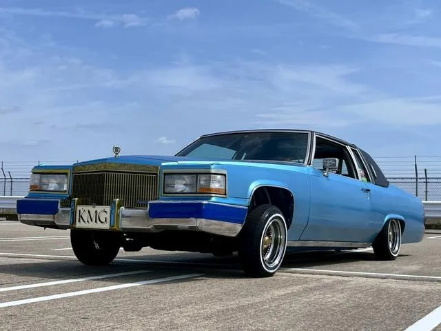 Cadillac CADILLAC DEVIL 1984 из Японии — купить под ключ