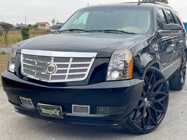 Cadillac CADILLAC ESCALADE 2007 из Японии — купить под ключ